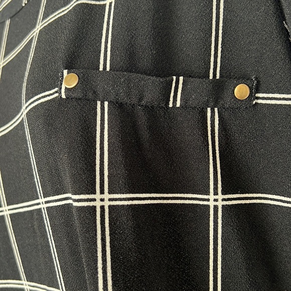 Sweet Wanderer Small Black/White Checkered Blouse - Picture 7 of 14